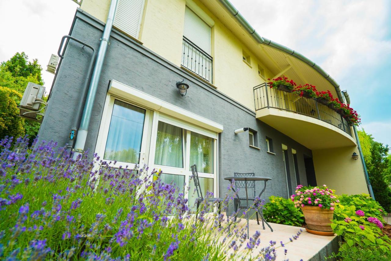 Csenge Villa Siofok Ngoại thất bức ảnh